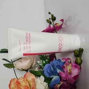 NeoGen Calming Micellar Cleansing Foam Full Size